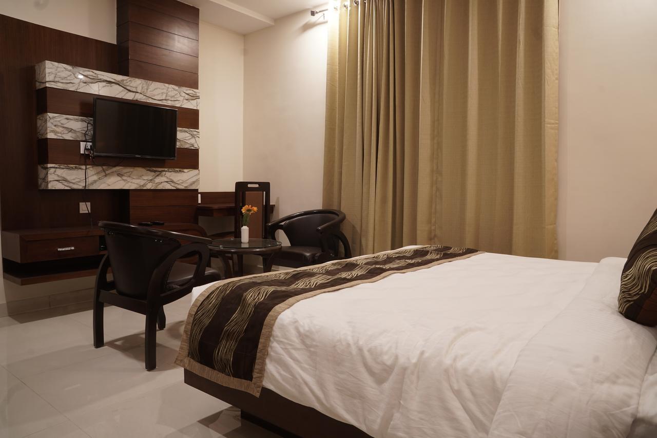Admire Inn By Tgi Udaipur Dış mekan fotoğraf